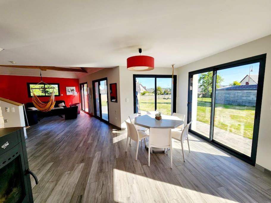 Maison Spacieuse Ferienhaus Moyon